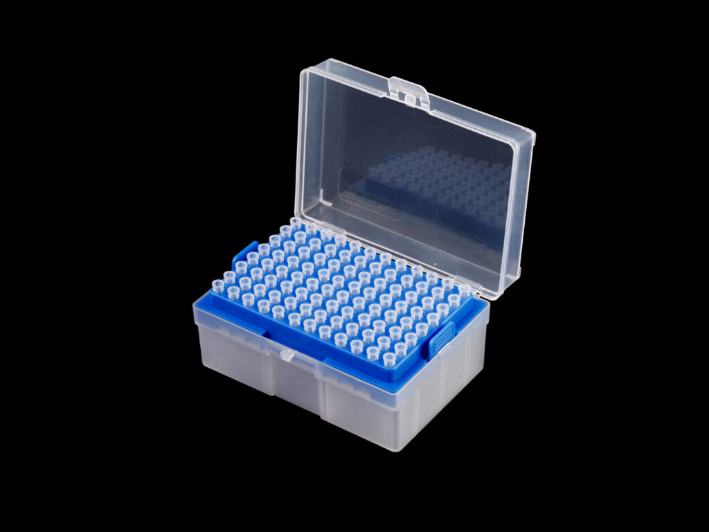 Kelabscience 10ul Long Filter Tips Boxed, Angled Half-Open Lid